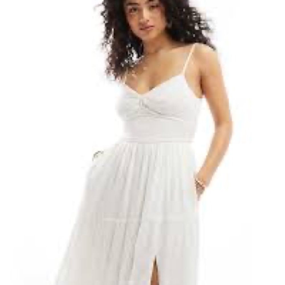 Hollister twist bust tiered midi dress in white size L BNWT